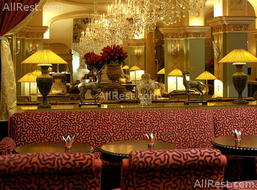 Hotel Le Royal Monceau 32